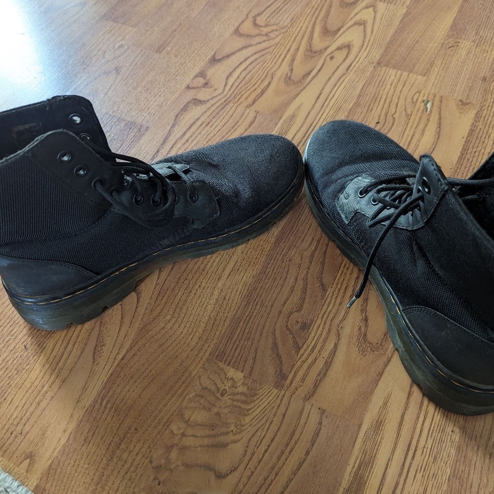 Dr Martens Combs - Picture 3 of 7
